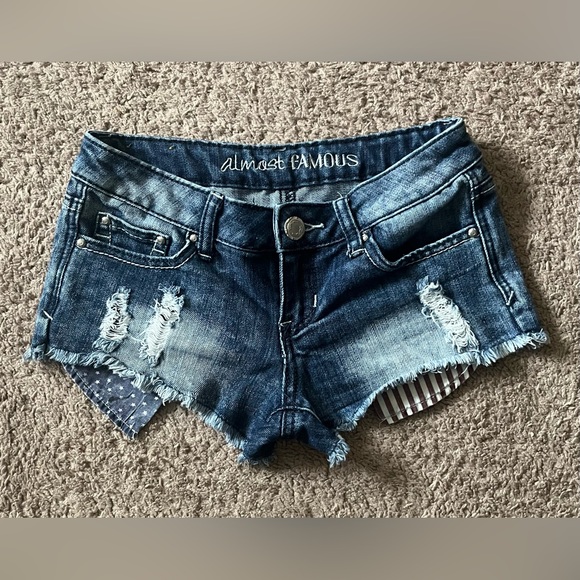 Almost Famous Jean Shorts - Picture 2 of 7